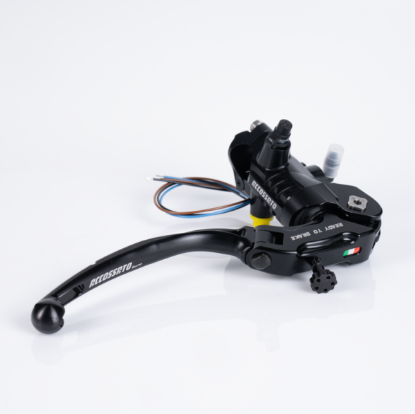 ปั๊มเบรกขวา Accossato Master Cylinder CNC พับได้ (15*16/17/18)